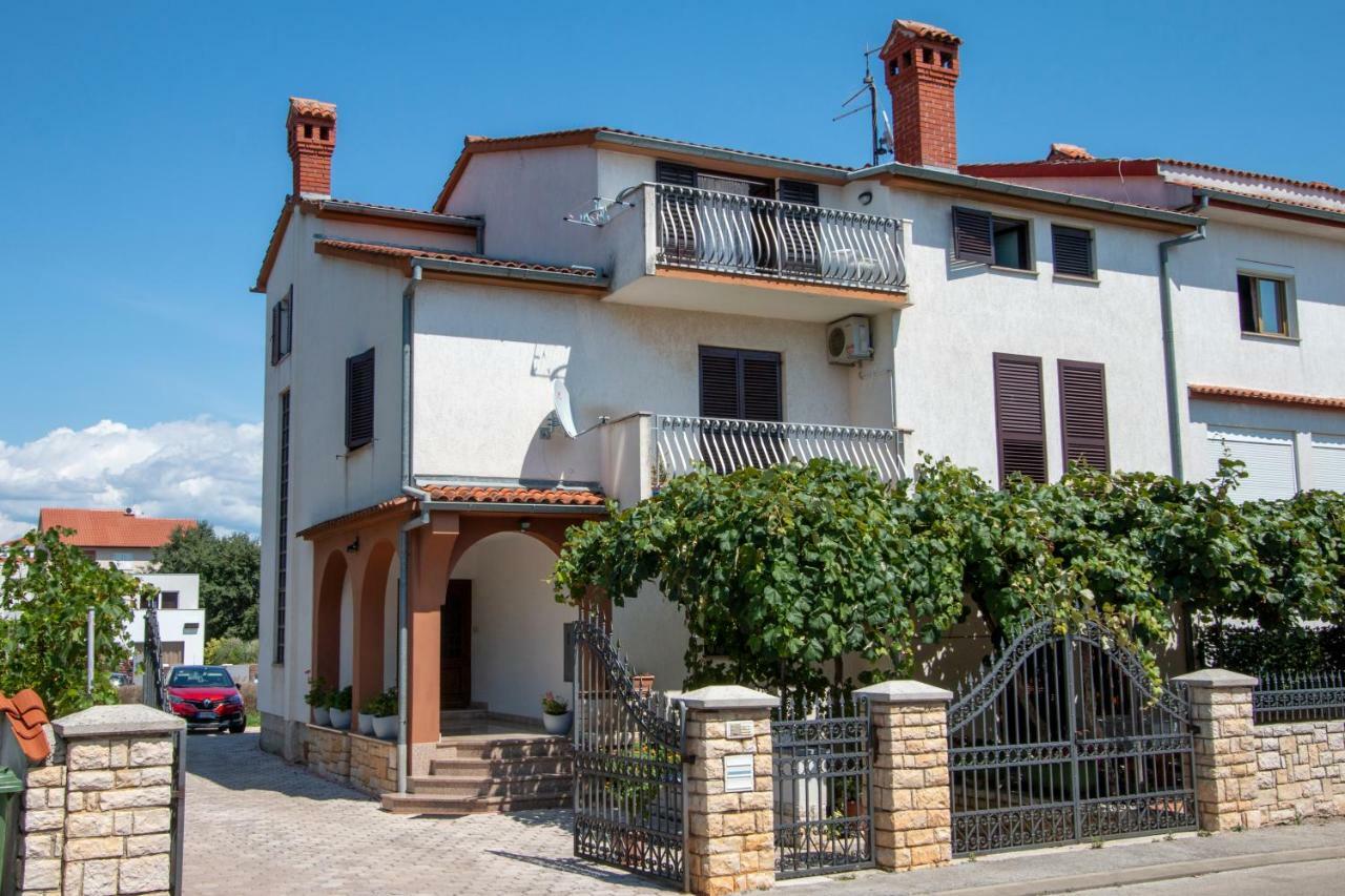 Appartement Irena's Place A1 *